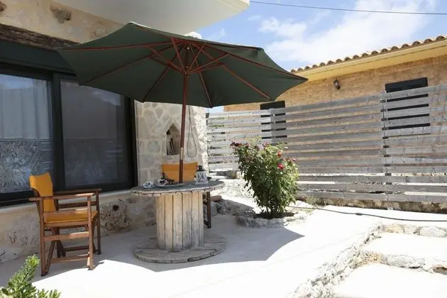 Üç Kişilik Oda, Deniz Manzaralı