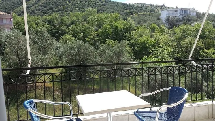 Stüdyo, Dağ Yamacı