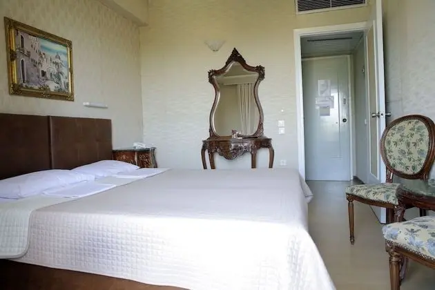 Comfort Tek Büyük Yataklı Oda