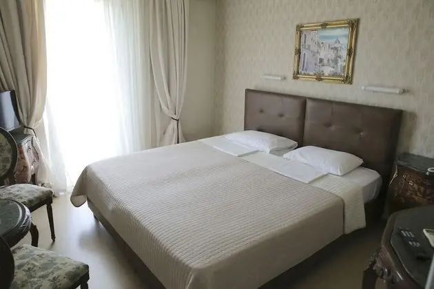 Comfort Tek Büyük Yataklı Oda