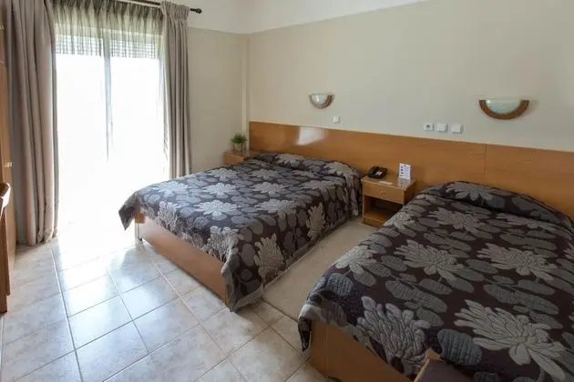 Üç Kişilik Oda