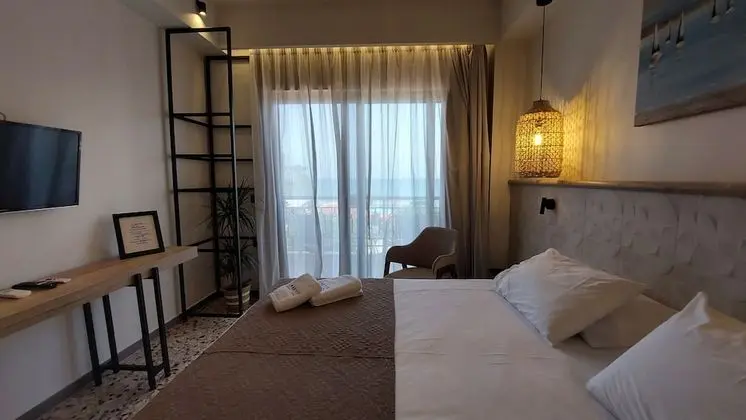 Deluxe Tek Büyük Yataklı Oda