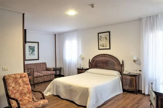 Tek Büyük veya İki Ayrı Yataklı Oda