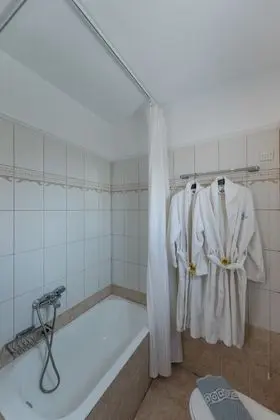 Superior Tek Büyük Yataklı Oda