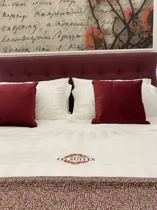 Luxury Tek Büyük Yataklı Oda