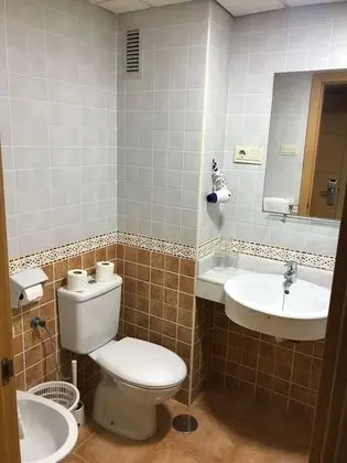 Üç Kişilik Oda