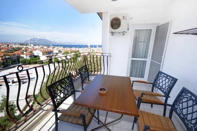 Aile Odası, Deniz Manzaralı, Balkonlu