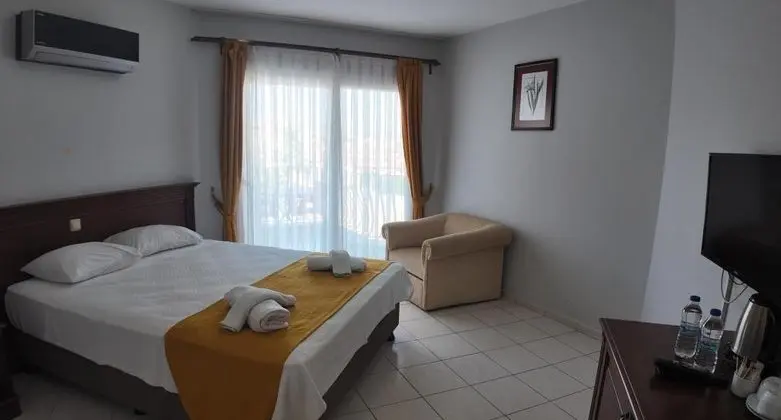 Standart Oda, Kara Manzaralı