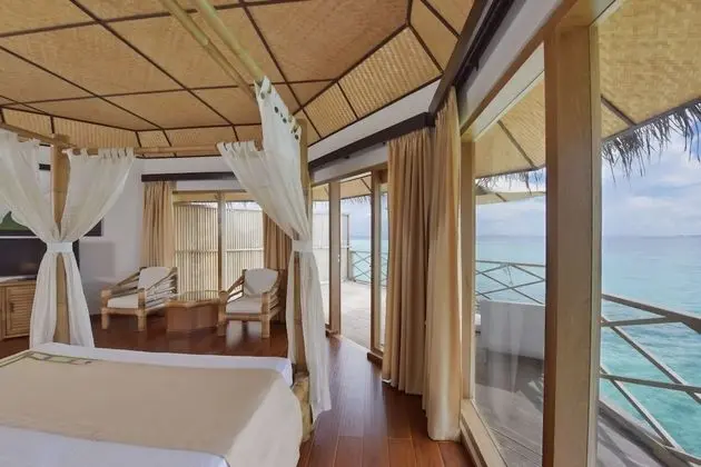 Superior Bungalov, Deniz Üstü