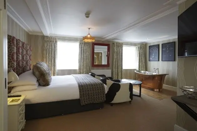 Ivy View Copper Rooms