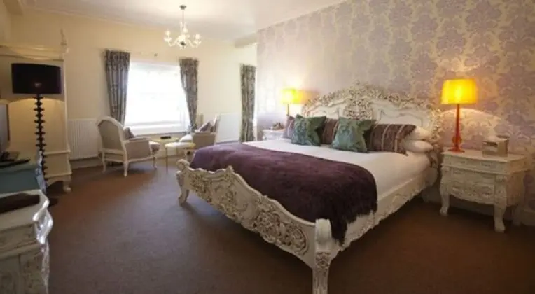 Ivy View Copper Rooms