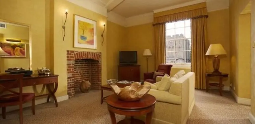 Ivy View Room