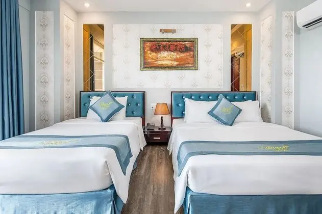 Deluxe Üç Kişilik Oda, Şehir Manzaralı