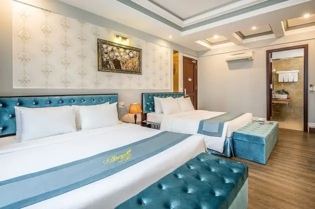 Deluxe Üç Kişilik Oda, Şehir Manzaralı