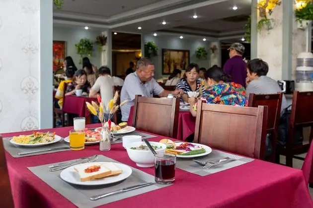 Deluxe Üç Kişilik Oda, Şehir Manzaralı