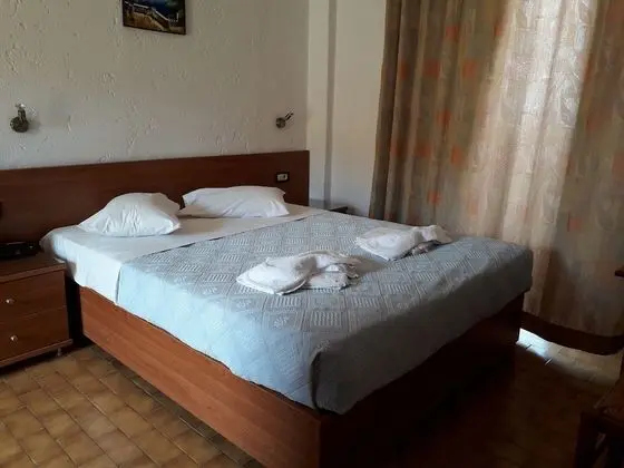 Tek Büyük Yataklı Oda