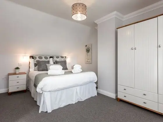 Ev (3 Bedrooms)