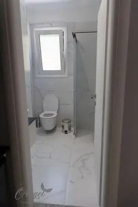 Basic Tek Büyük Yataklı Oda