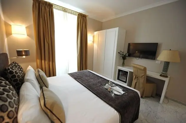 Standard Tek Büyük Yataklı Oda, 1 Büyük (Queen) Boy Yatak (Piazza di Spagna)