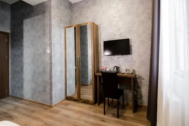 Standard Tek Büyük Yataklı Oda