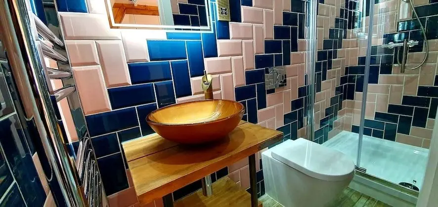 Deluxe Süit, Sıcak Su Havuzu, Şehir Manzaralı (2nd Floor)