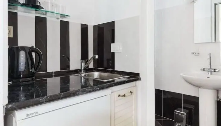 Standard Apart Daire, Deniz Manzaralı