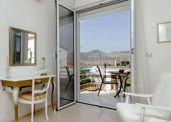 Standard Apart Daire, Deniz Manzaralı