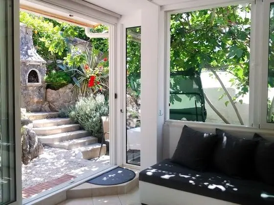 Superior Apart Daire, Deniz Manzaralı