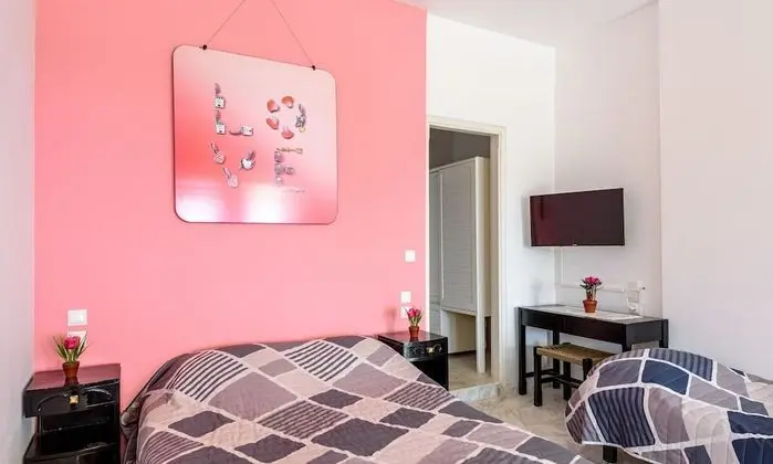 Üç Kişilik Oda