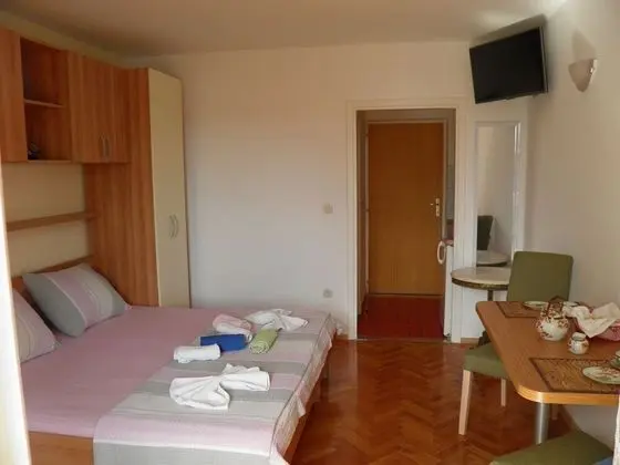 Stüdyo (Angela -  with beautiful courtyard - )