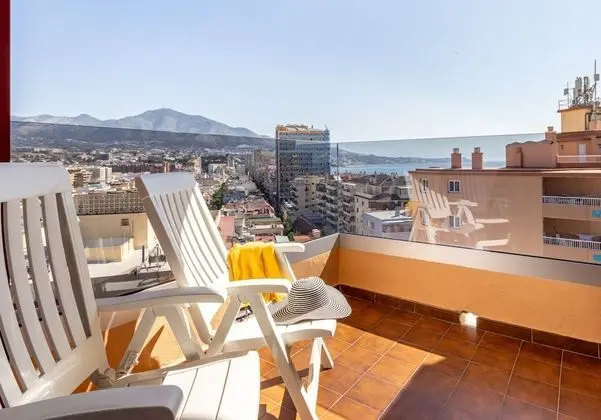 Tek Büyük veya İki Ayrı Yataklı Oda, Teras