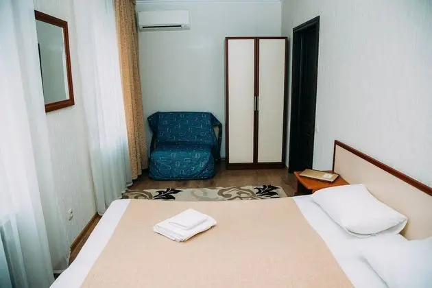 Economy Tek Büyük Yataklı Oda