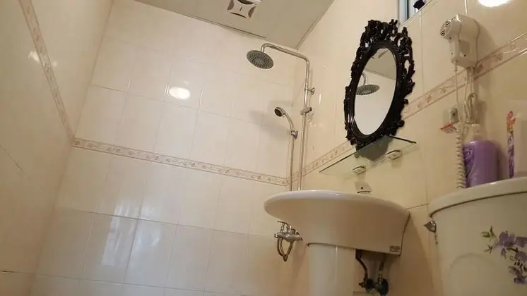 Basic Tek Büyük Yataklı Oda