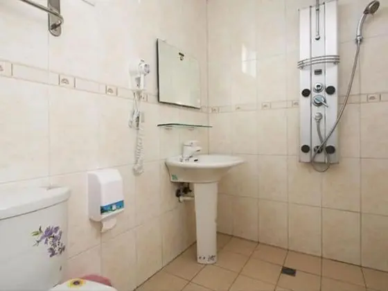 Basic Tek Büyük Yataklı Oda