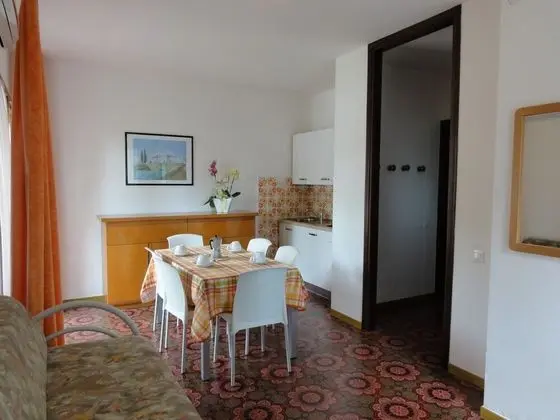 Apart Daire, 2 Yatak Odası (B10058)