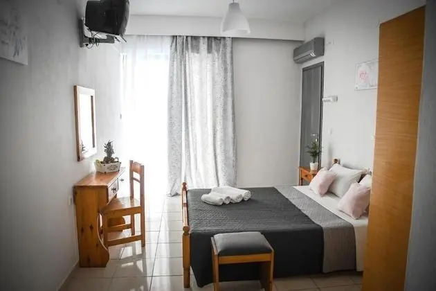 Basic Tek Büyük Yataklı Oda