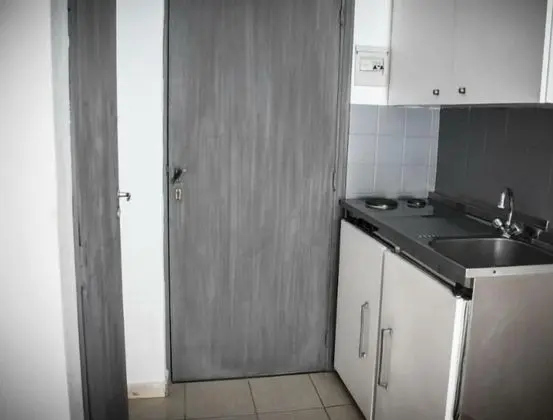 Basic Tek Büyük Yataklı Oda