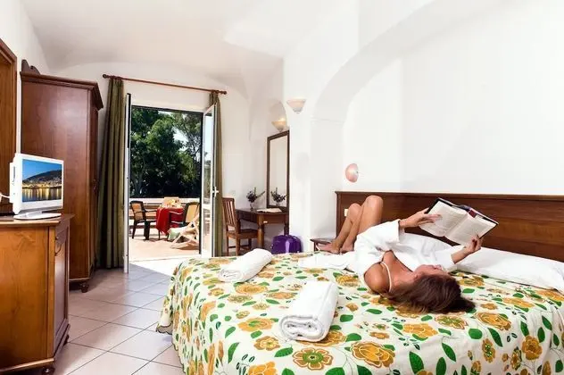 Comfort Tek Büyük Yataklı Oda