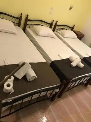 Üç Kişilik Oda