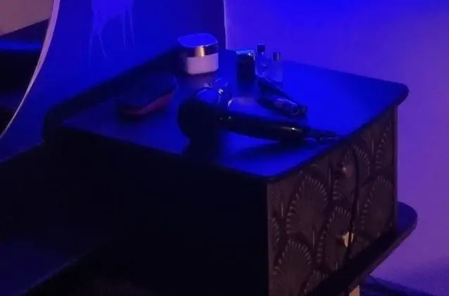 Apart Daire, 1 Büyük (Queen) Boy Yatak ve Çekyat