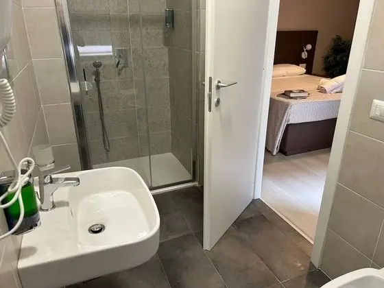 Üç Kişilik Oda, Balkon