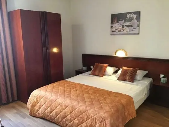 Standard Tek Büyük veya İki Ayrı Yataklı Oda