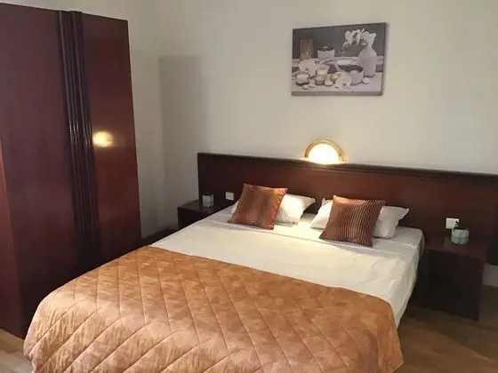 Standard Tek Büyük veya İki Ayrı Yataklı Oda