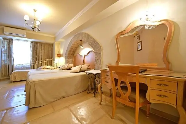 Superior Üç Kişilik Oda, Balkon