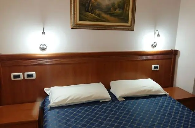 Economy Tek Büyük veya İki Ayrı Yataklı Oda