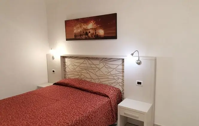 Economy Tek Büyük veya İki Ayrı Yataklı Oda