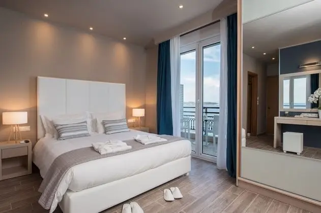 Premium Tek Büyük Yataklı Oda, Deniz Manzaralı