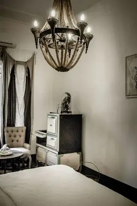 Tek Büyük Yataklı Oda, Özel Banyo (private bathroom not in room)