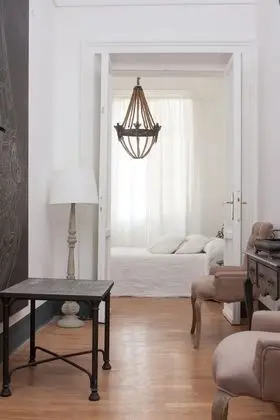 Tek Büyük Yataklı Oda, Özel Banyo (private bathroom not in room)