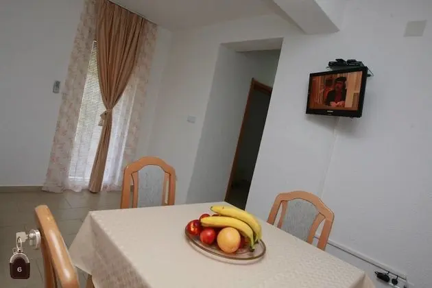 Basic Tek Büyük veya İki Ayrı Yataklı Oda, Dağ Manzaralı